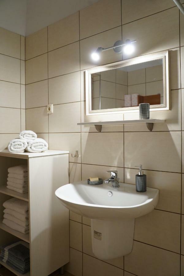 Ingreen Apartment Potamia  Luaran gambar